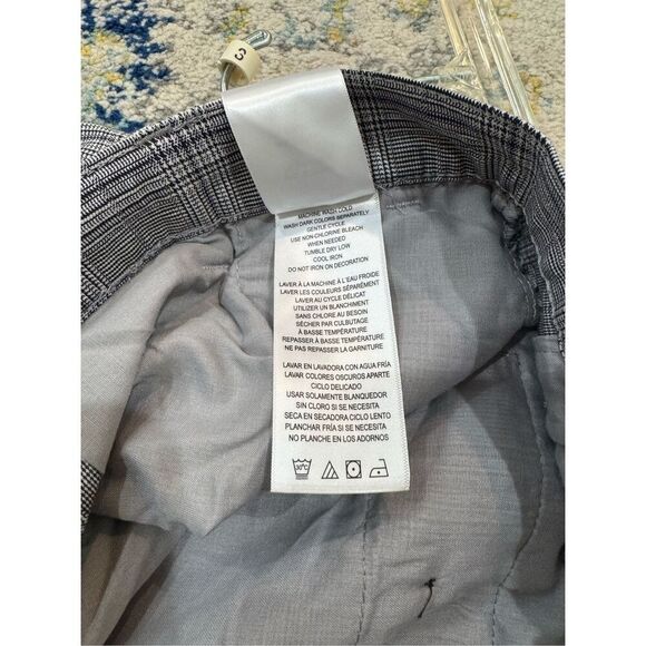 Ben Sherman NWT Heritage Check Slim Taper Trouser size 38 x 30 - Picture 8 of 8